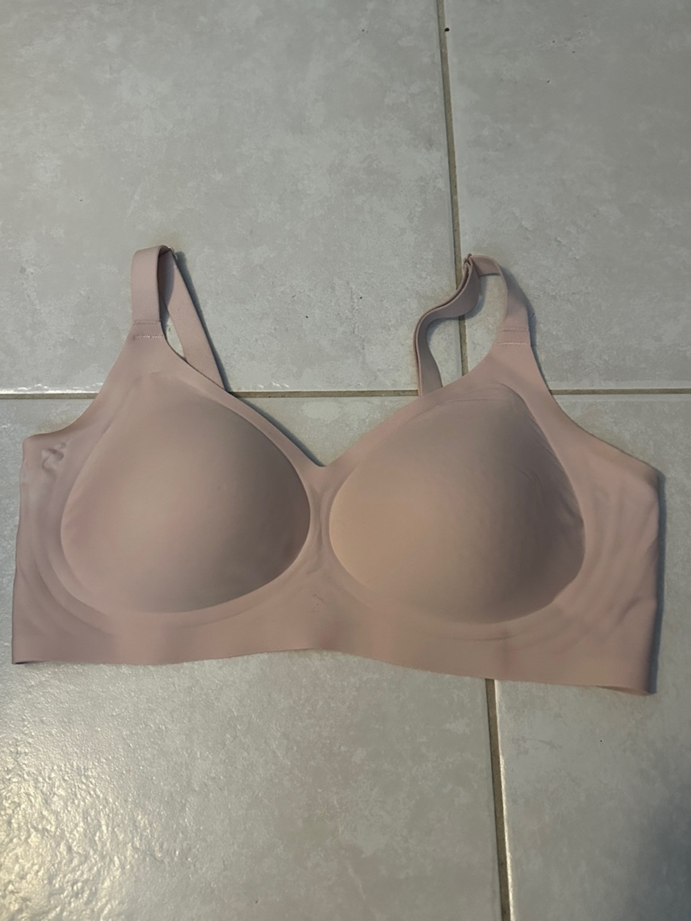 Ladies SheCurve Seamless Nude Wireless T-Shirt Bra Size Medium